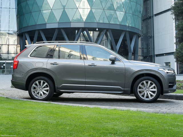 Volvo XC90 UK-Version фото