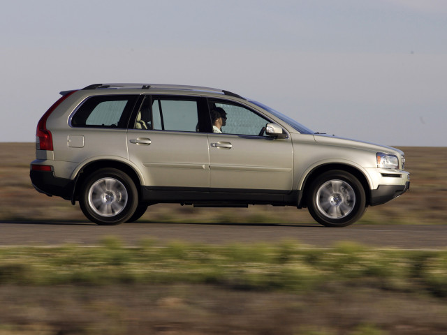 Volvo XC90 фото