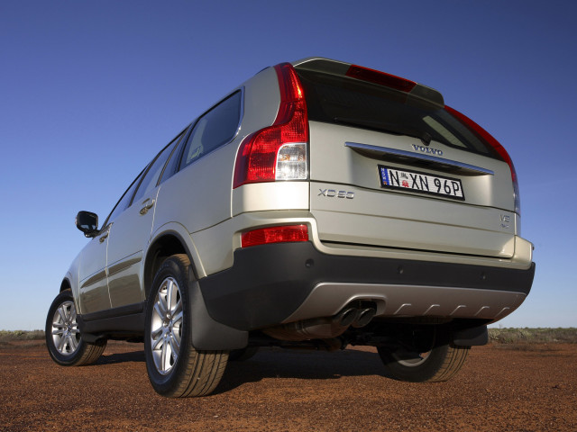 Volvo XC90 фото