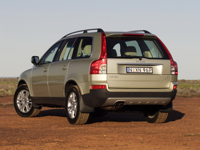 Volvo XC90 фото