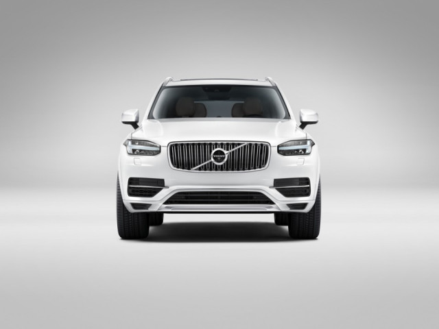 Volvo XC90 фото