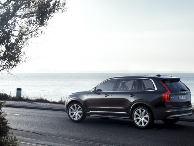 Volvo XC90 фото