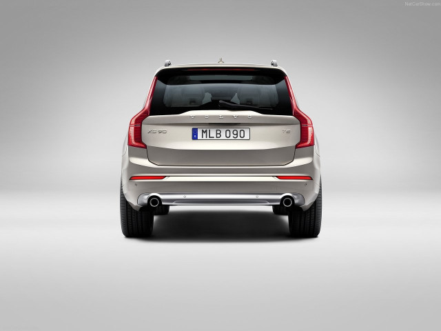 Volvo XC90 фото