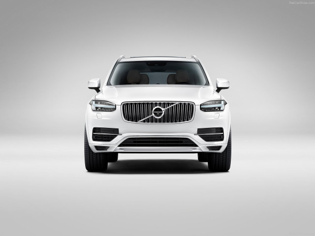 Volvo XC90 фото