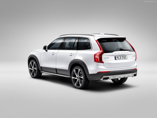 Volvo XC90 фото