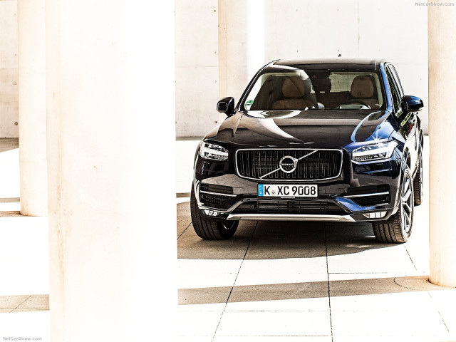 Volvo XC90 фото