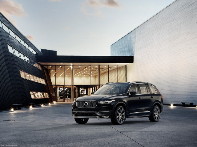 Volvo XC90 фото