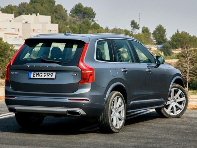 Volvo XC90 фото