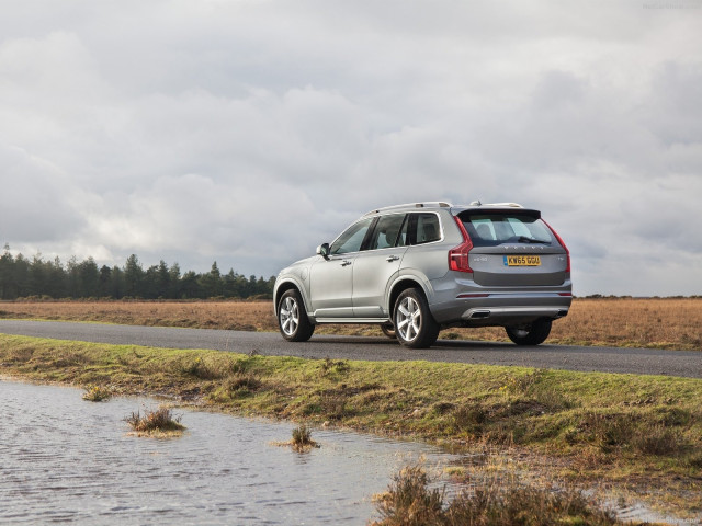 Volvo XC90 фото