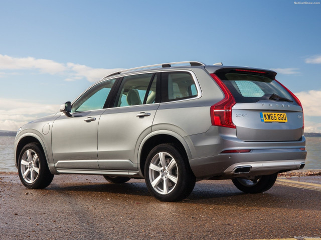 Volvo XC90 фото