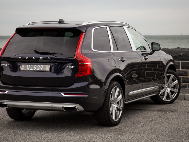 Volvo XC90 фото