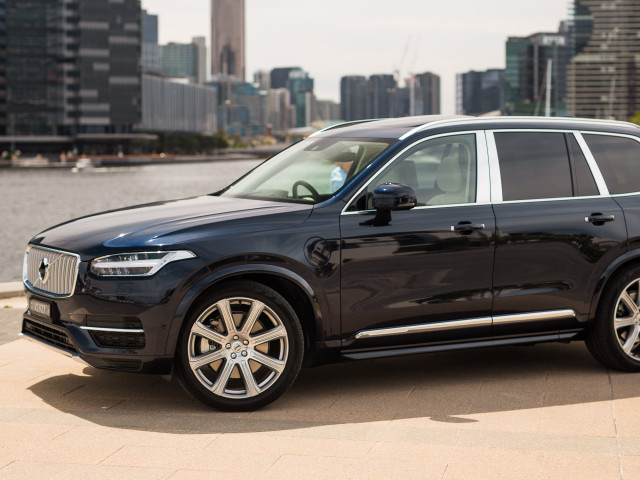 Volvo XC90 фото