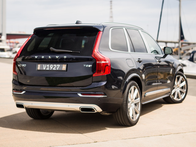 Volvo XC90 фото