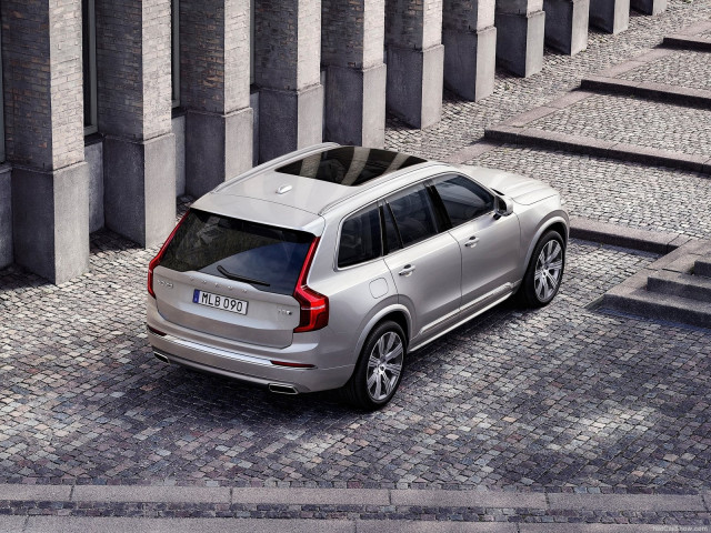 Volvo XC90 фото