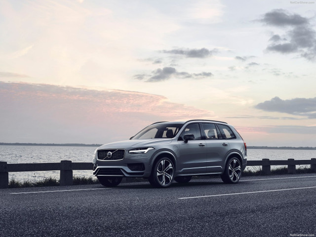 Volvo XC90 фото