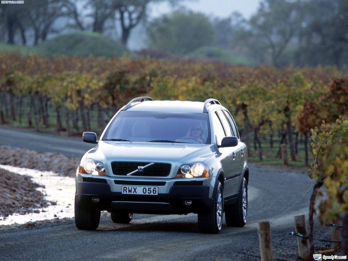 Volvo XC90 фото 7382