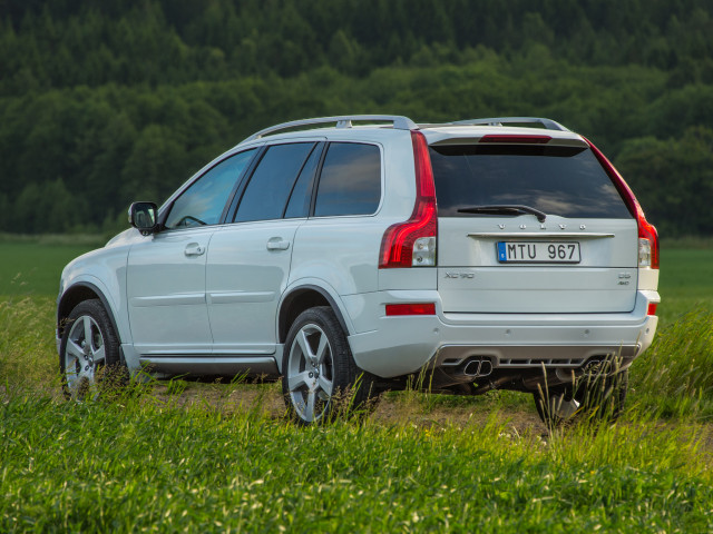 Volvo XC90 фото