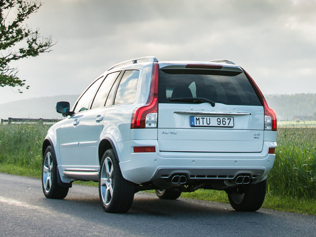 Volvo XC90 фото