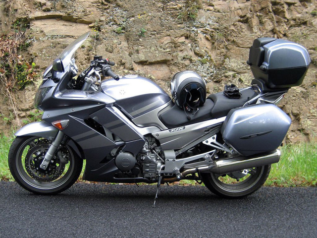 Yamaha FJR1300 фото