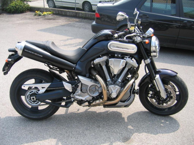 Yamaha MT 01 фото