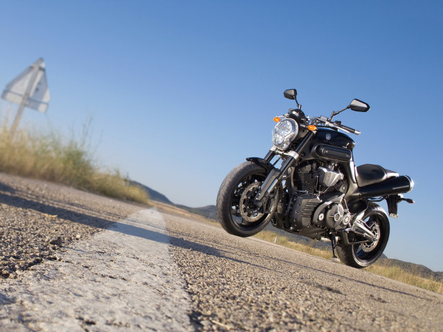 Yamaha MT 01 фото