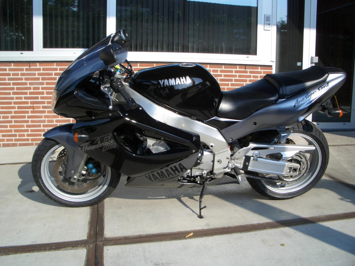 Yamaha YZF1000R Thunderace фото 20677