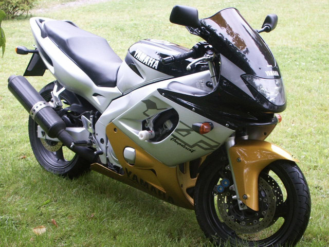 Yamaha YZF600R фото