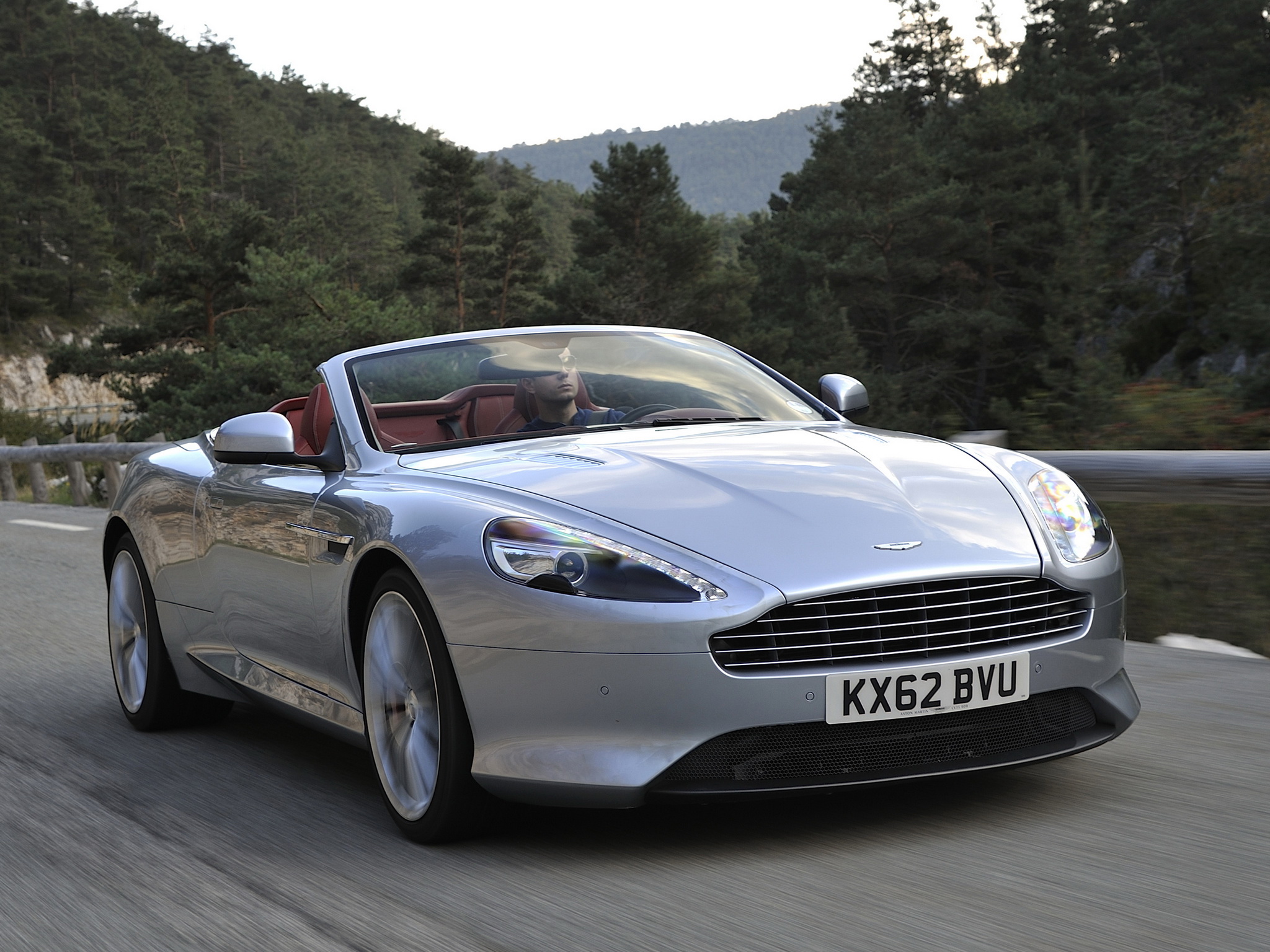 Фото aston martin db9