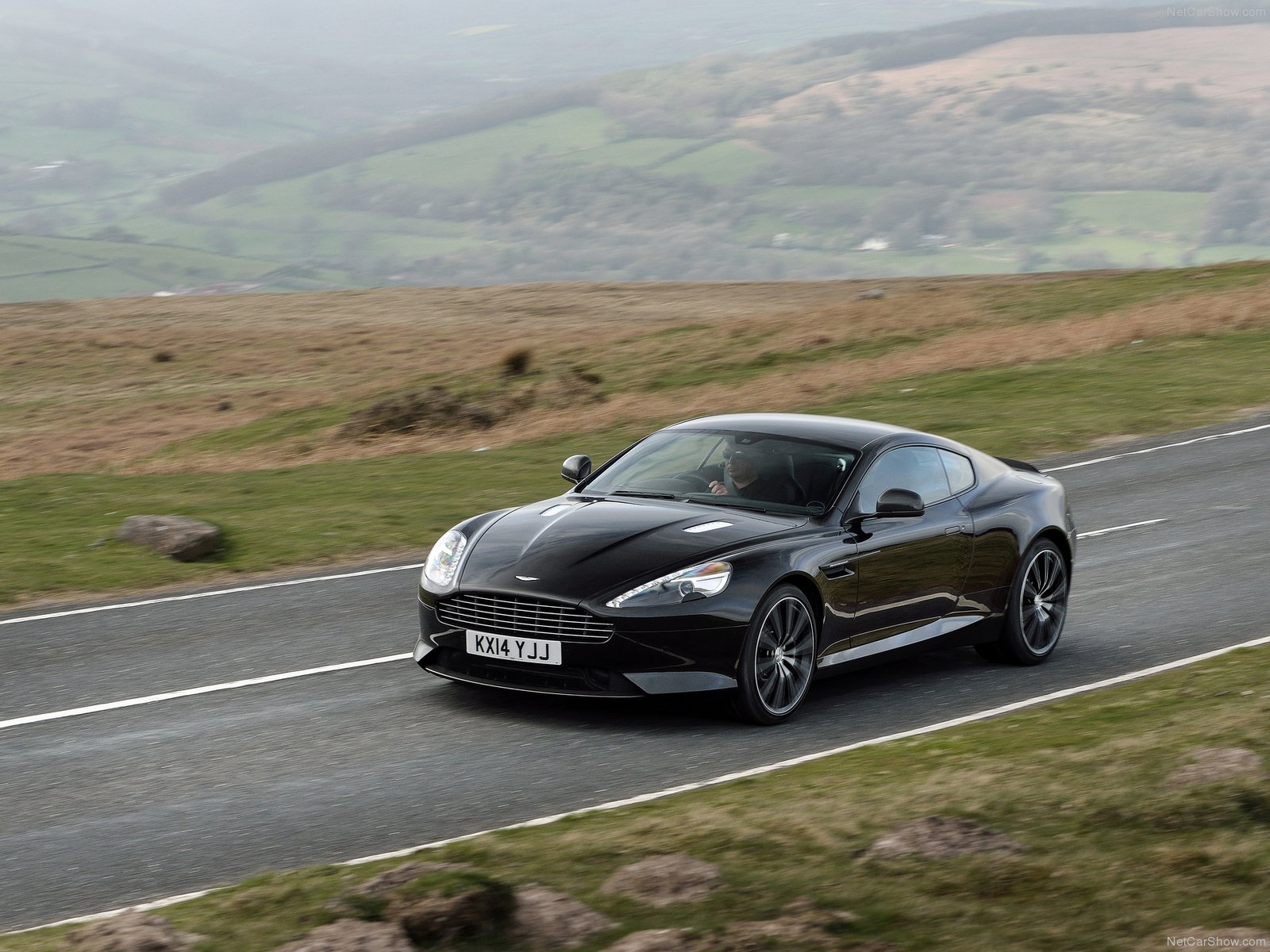 Aston Martin db9 Black