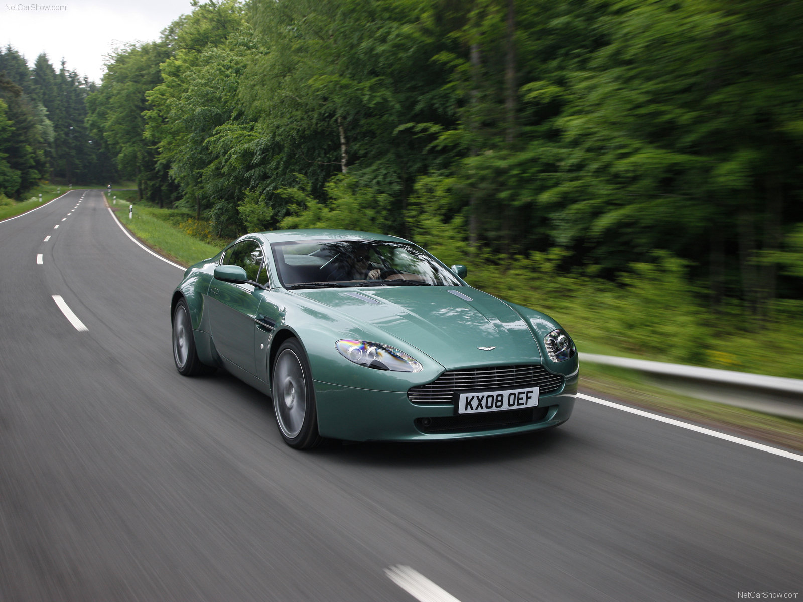 Aston Martin v8 Vantage 2007