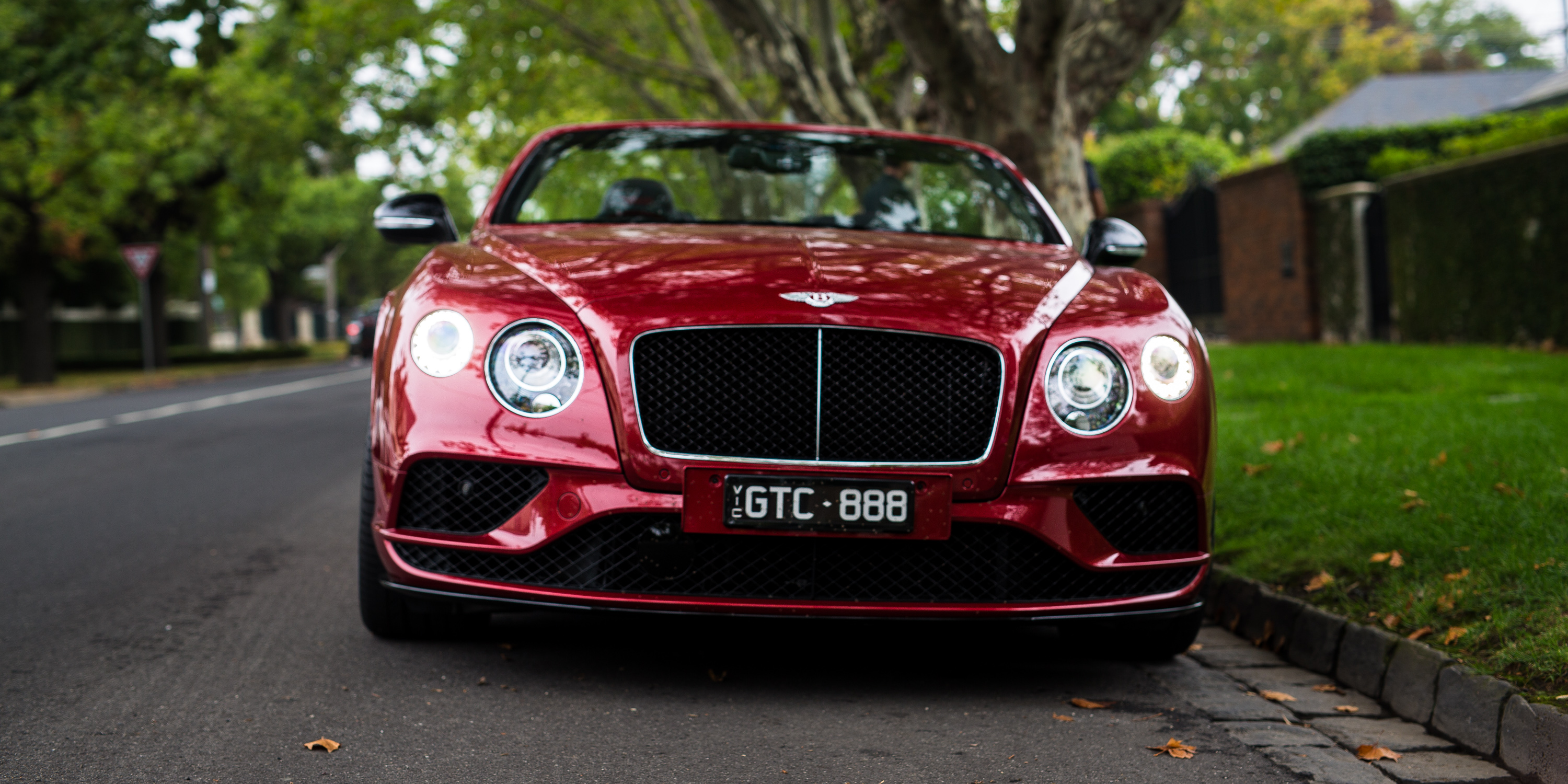 Bentley Continental gt розовый