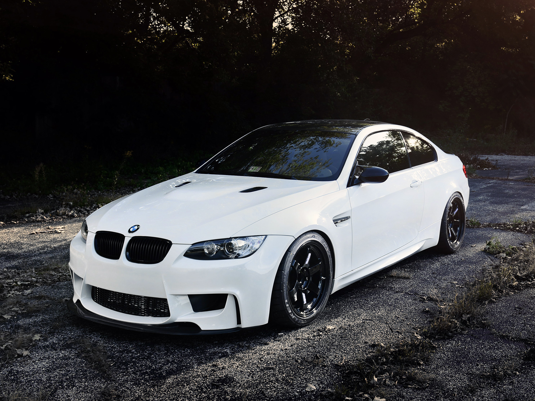 Белый 3 5 3. BMW m3 белая. БМВ м3 е92 белая. BMW m3 e92 Coupe. BMW m3 2012.