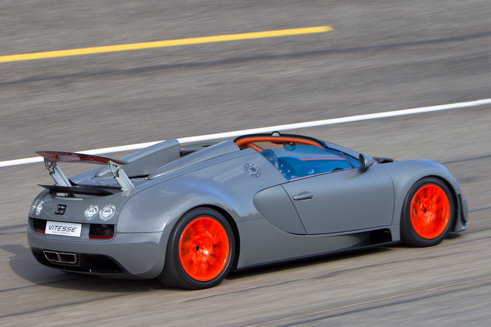 Bugatti bolide фото