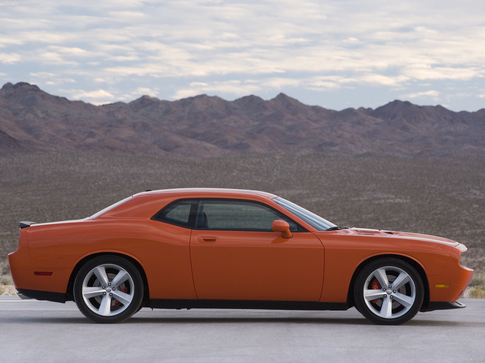 Dodge Challenger srt 10 Concept Coupe