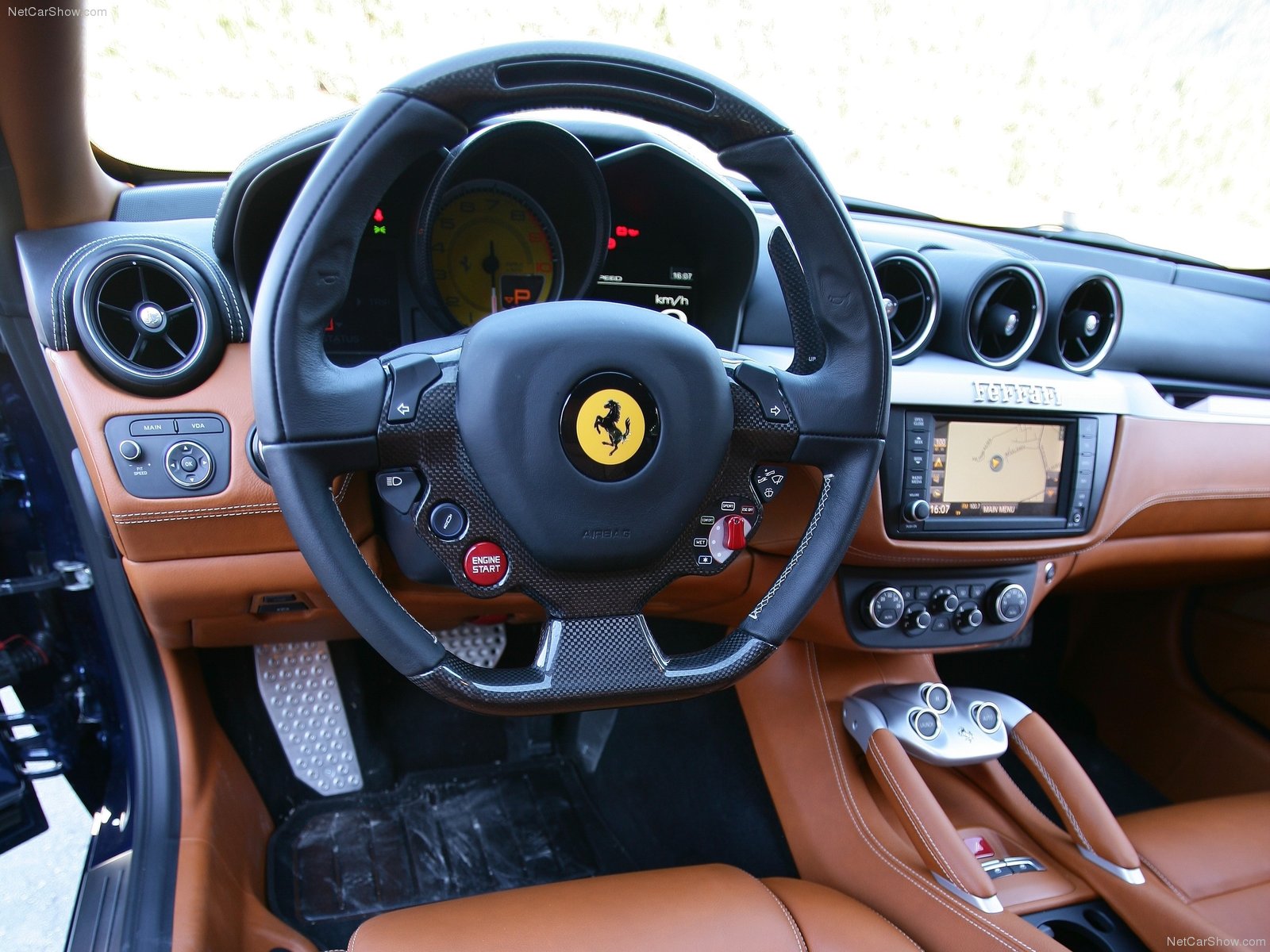 Ferrari FF Salon