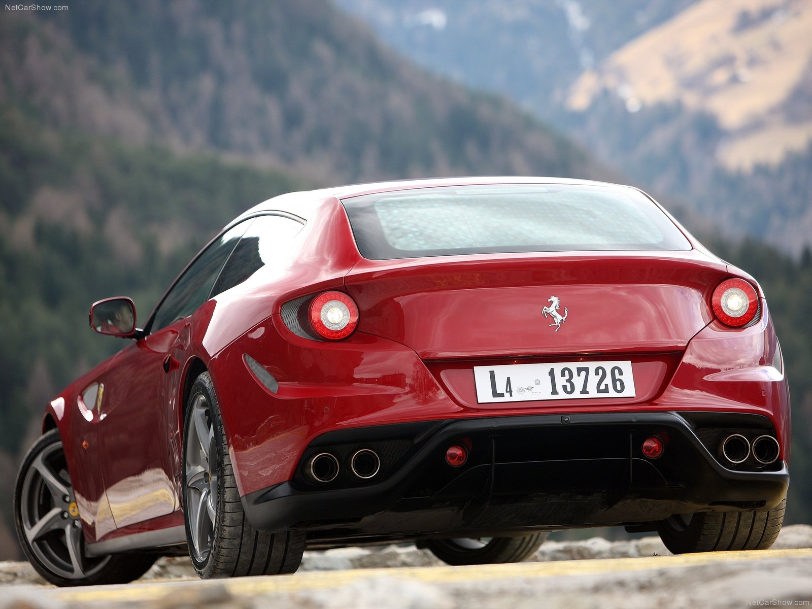 Ferrari FF 4 места 2011