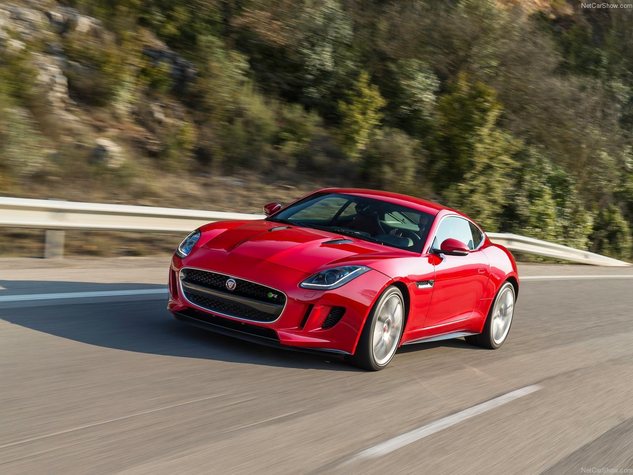 Jaguar f Type r in City