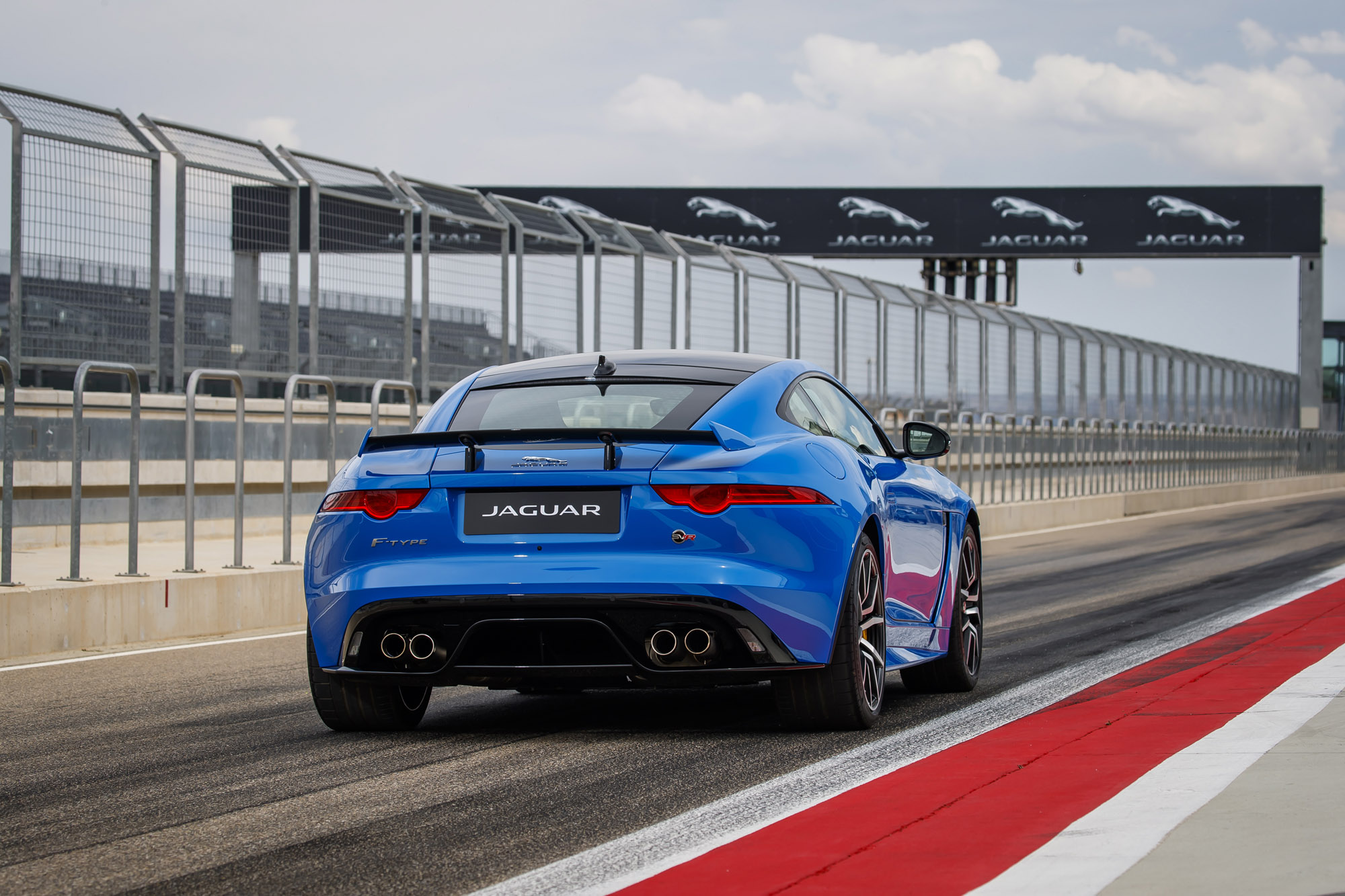 Jaguar f Type r in City