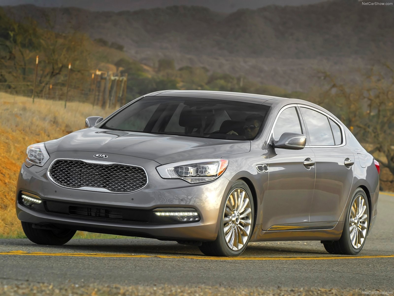 Kia k900 2022