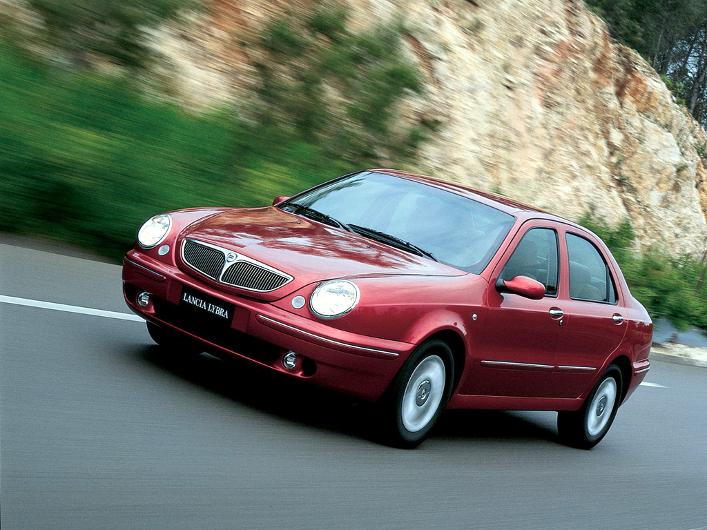 lancia lybra 1999 седан