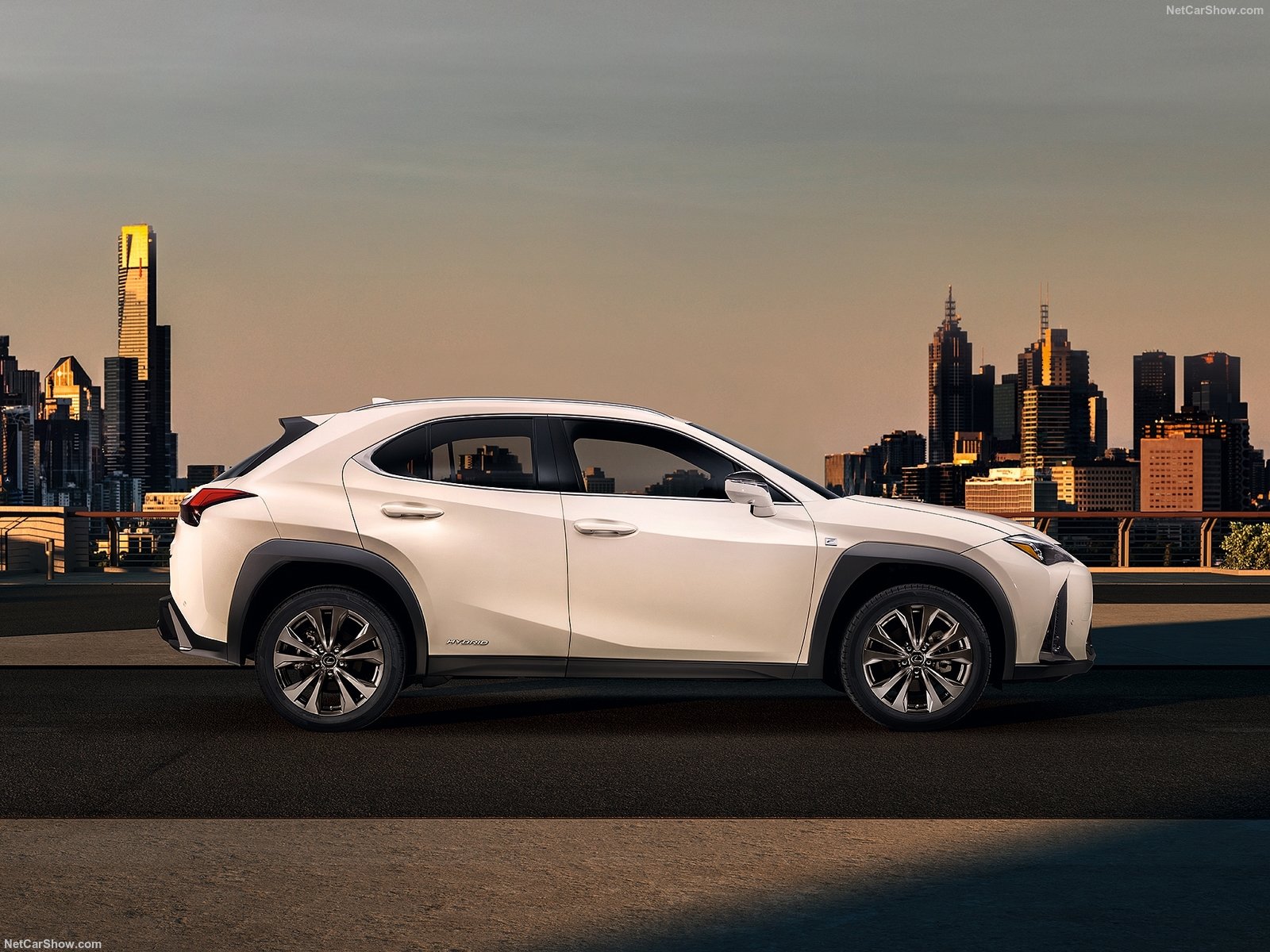 Lexus ux. Лексус кроссовер ux200. Lexus UX 2019. Lexus кроссовер UX. Lexus UX 2018.