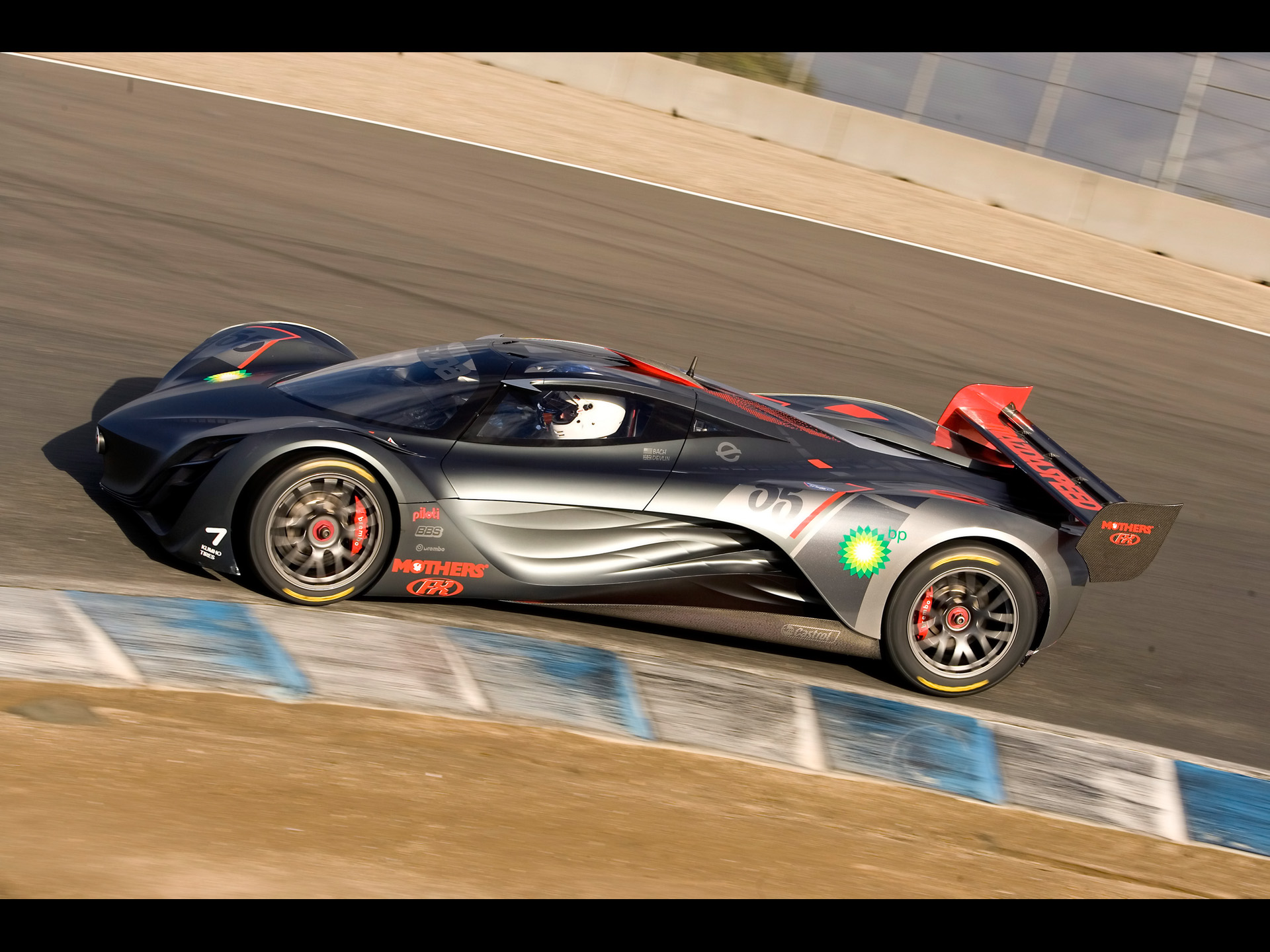 Суперкар Mazda Furai