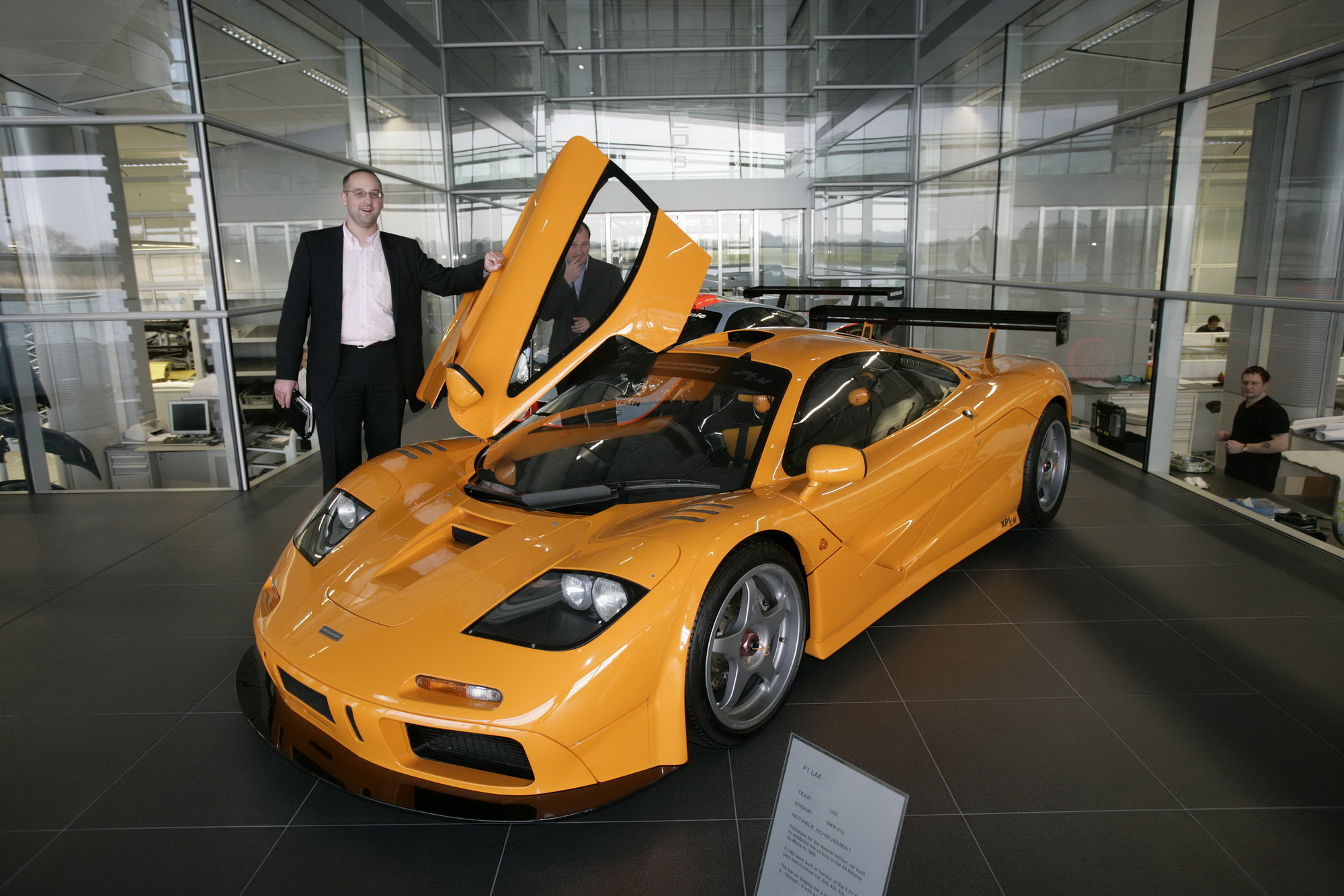 MCLAREN f1 салон