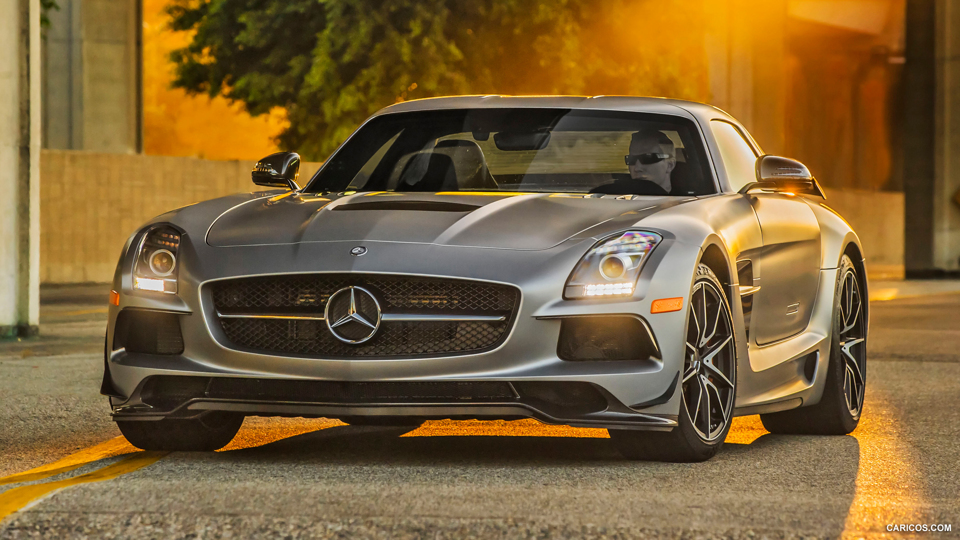 Mercedes Benz SLS AMG РѕР±РѕРё