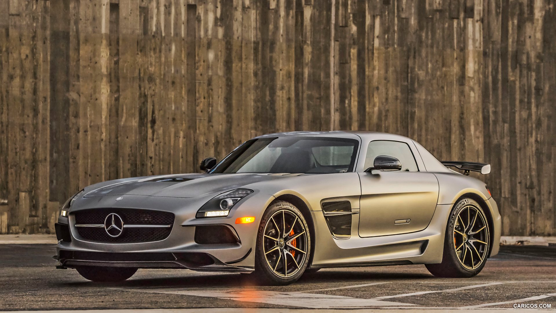 Mercedes Benz SLS AMG Coupe