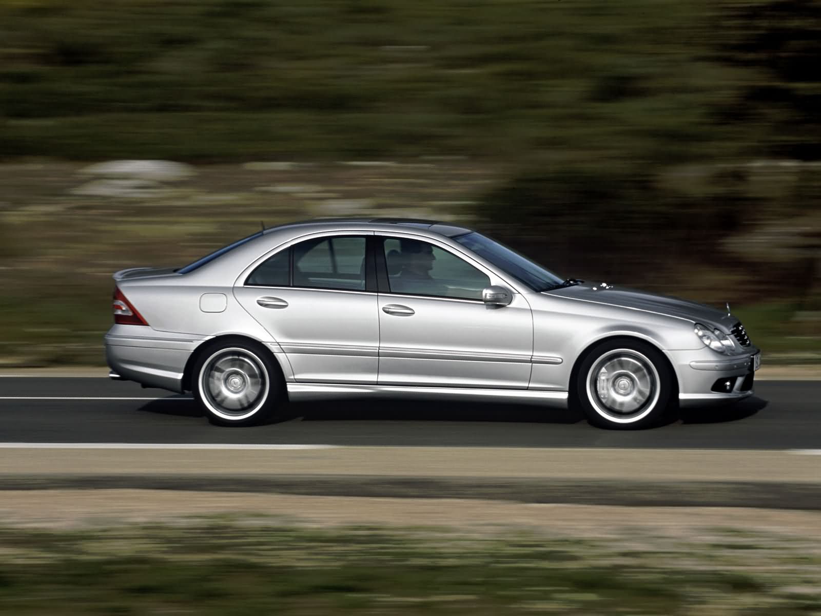 Mercedes Benz w203 зад