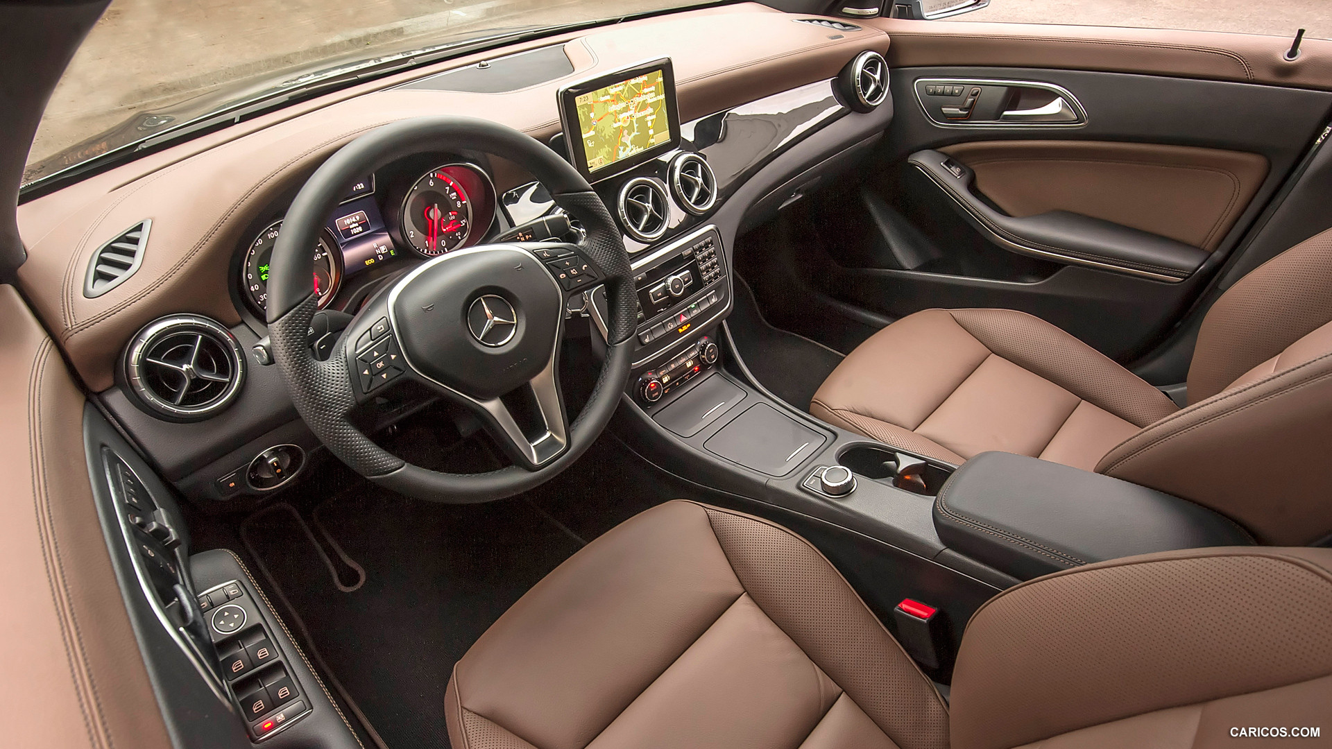 Mercedes Benz CLA 250 2015