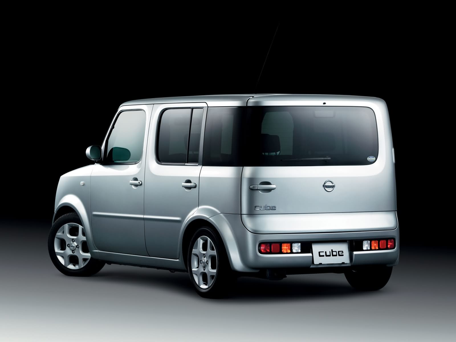 Toyota cube фото