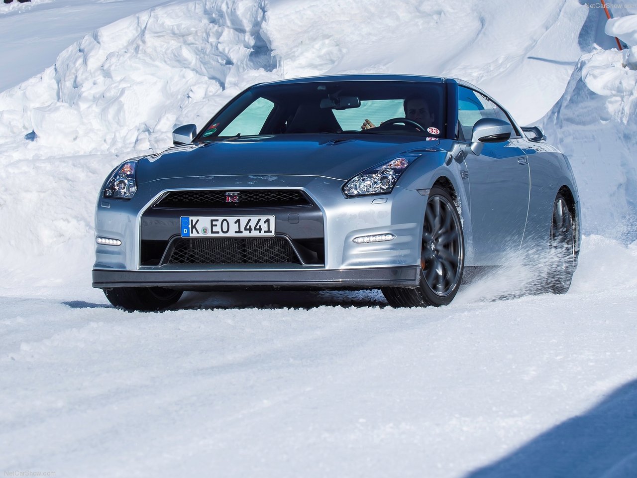 Nissan GTR поколения