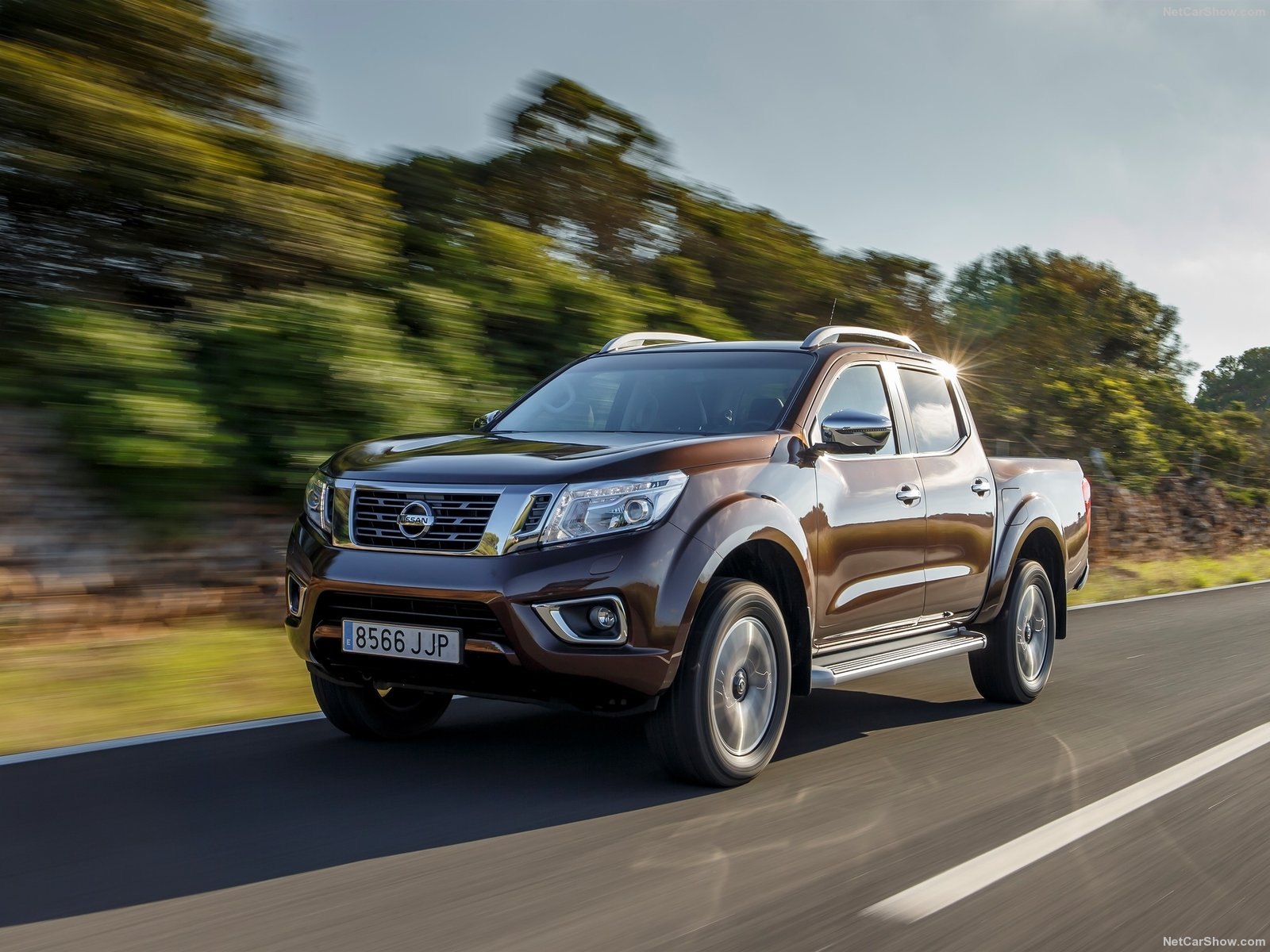 Nissan Navara 2015 внедорожник